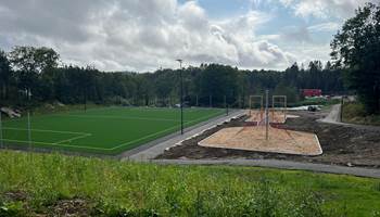 Velkommen til visning og fotballglede på Drangsvann
