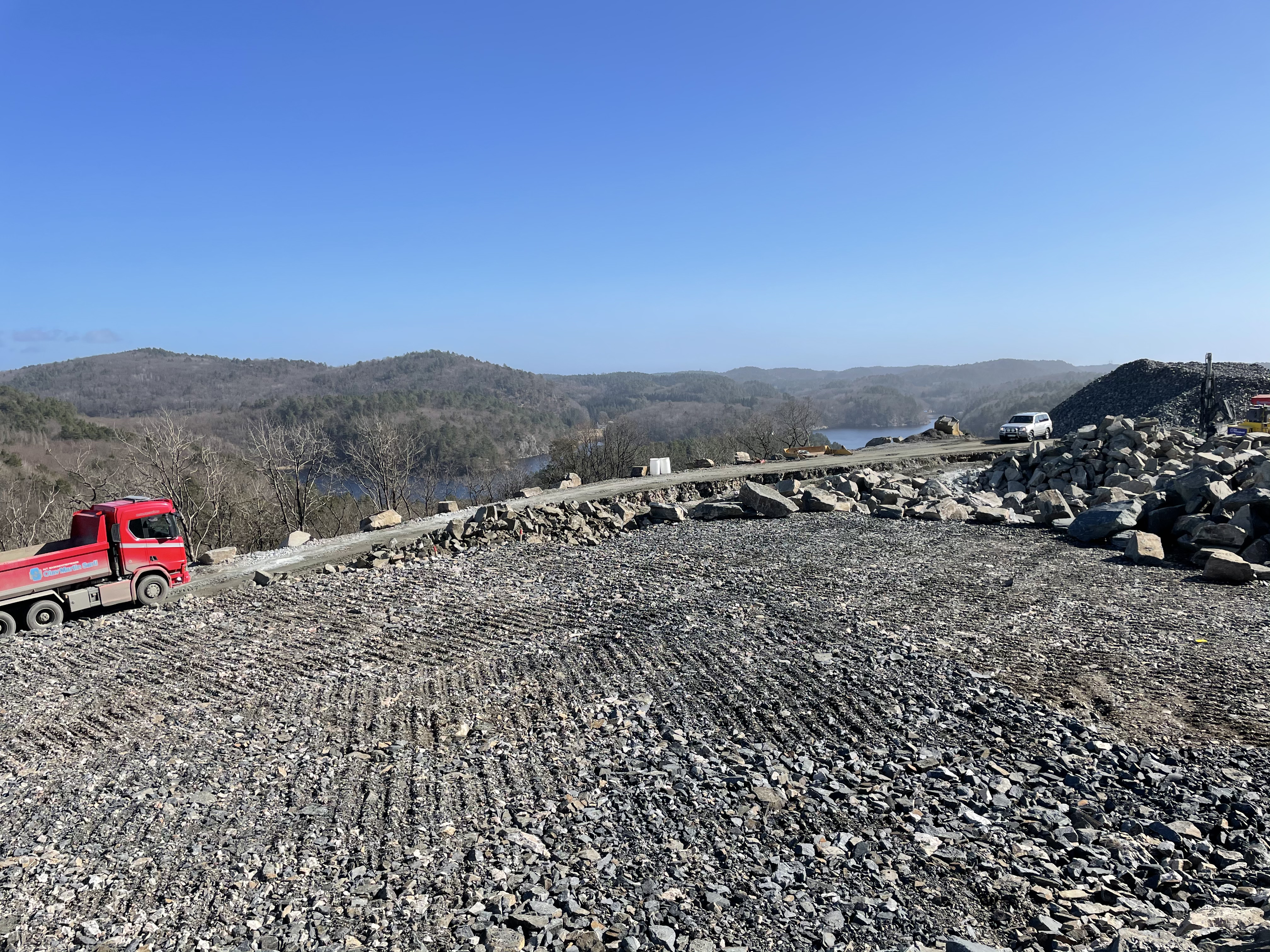 Tomt på Drangsvann med utsikt;