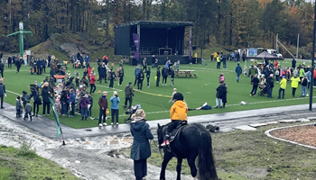 Flere hundre til stede da Poddeparken åpnet
